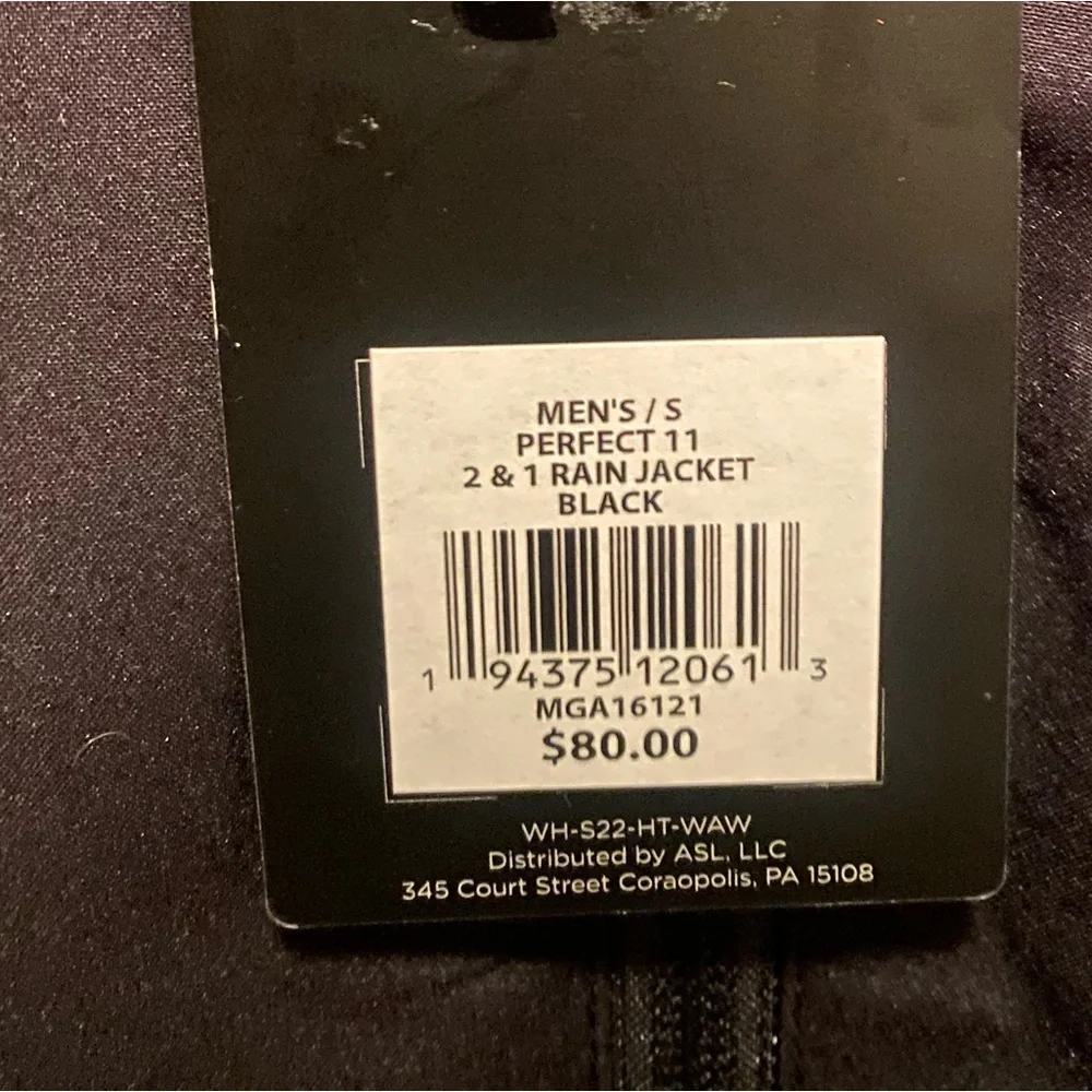 Walter Hagen Men's Raingear jacket.‎ Color Black. Size Small. New with tags